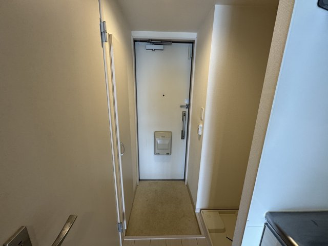 リブリ・ソレイユミヤビの玄関