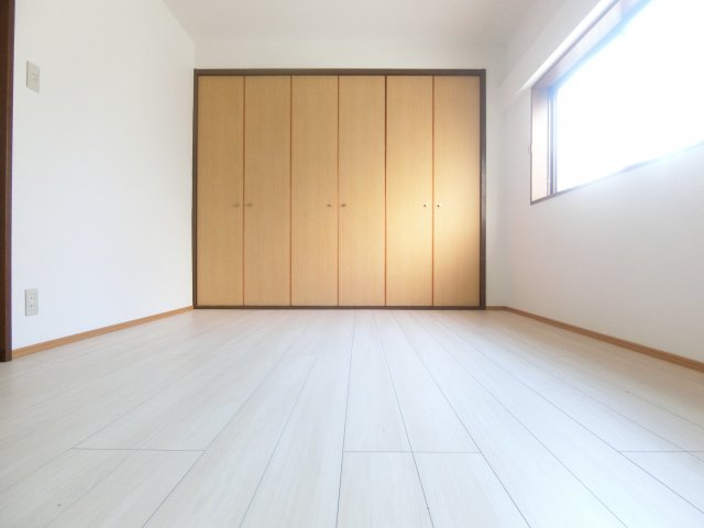 栄町ハイツの寝室