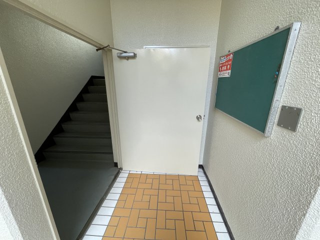 中野パレスのロビー