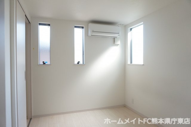 熊本市中央区弥生町のアパートの洋室