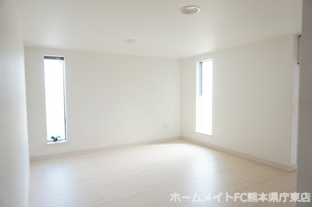 熊本市中央区弥生町のアパートの洋室