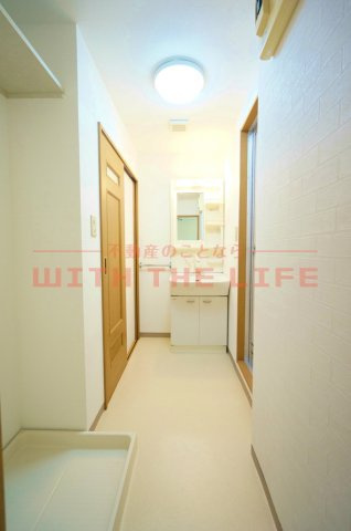 MAPLECOURT（メープルコート）Ⅰ【キャッシュバック対象物件】の洗面所|脱衣スペースもあります