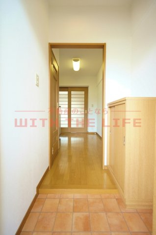 MAPLECOURT（メープルコート）Ⅰ【キャッシュバック対象物件】の玄関|落ち着いた玄関です