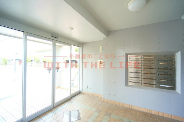 MAPLECOURT（メープルコート）Ⅰ【キャッシュバック対象物件】のロビー|落ち着いたロビーです