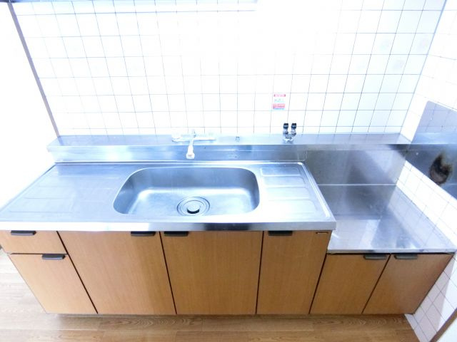 シャルム西之山のキッチン