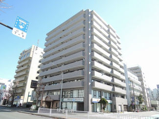 【外観】 | ブルーライン「伊勢佐木長者町」駅徒歩5分、JR京浜東北線「関内」駅徒歩7分
「石川町」駅徒歩7分。通勤時間の短縮でご家族と過ごす時間を増やす事が出来ます。