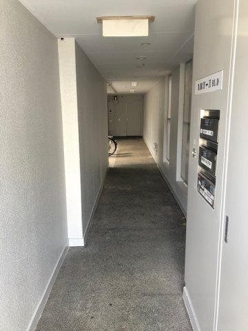 渋谷区幡ヶ谷１丁目の事務所のエントランス