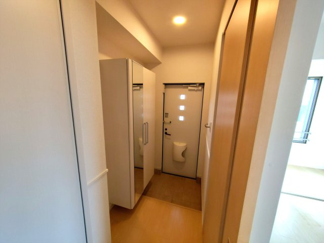 プランタンＧの玄関