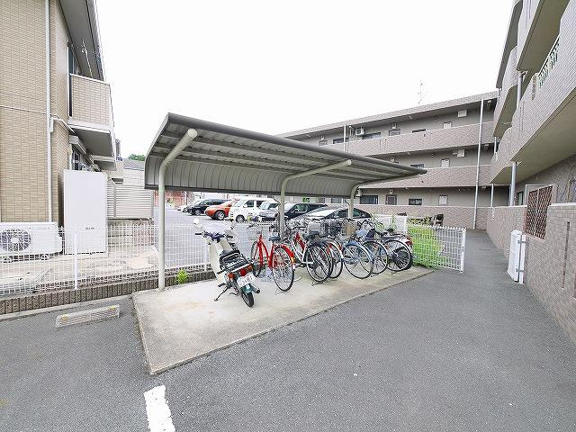 フルーエントⅣのその他共用部分|自転車置き場