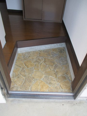 【玄関】 | エクセル2000 | 収納もある玄関です