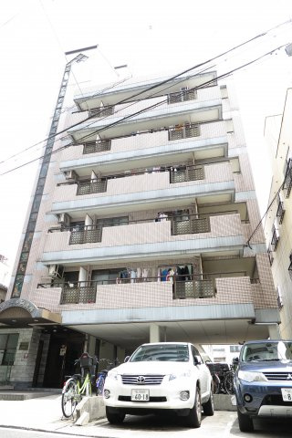 ラパンジール阿波座の外観
