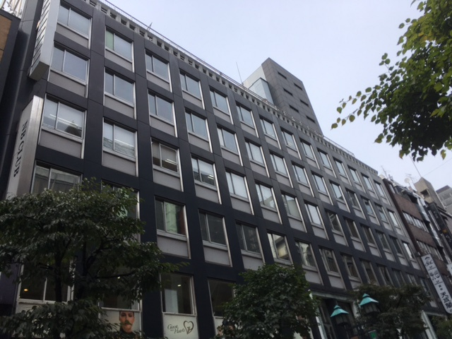 中島商事ビルの外観