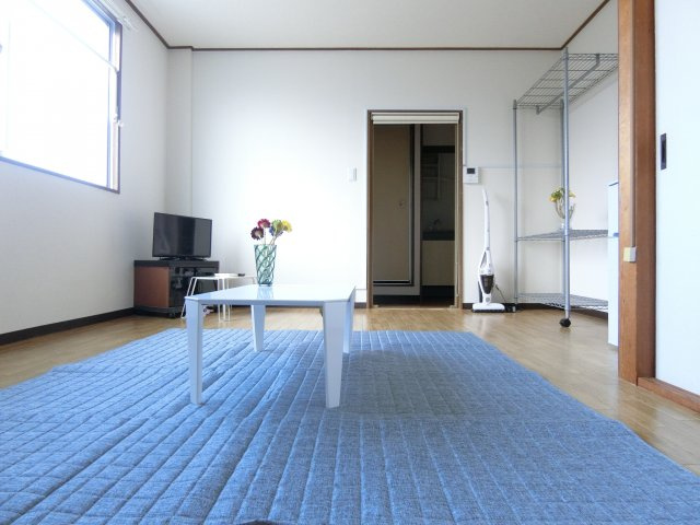 暁２１-0号館の居間・リビング