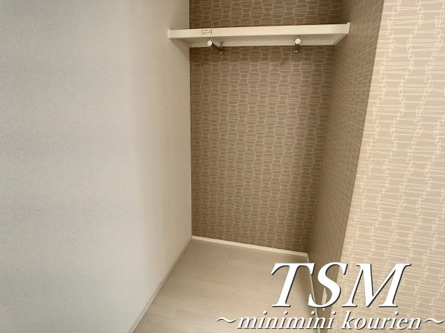 ＥＡＳＥ．Ｋｏｒｉｅｎの収納|カーテンレールがあるので仕切る事もできます