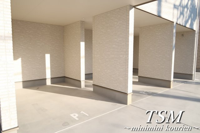 ＥＡＳＥ．Ｋｏｒｉｅｎの駐車場