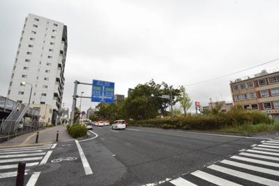 【周辺】 | 財形第一元木マンション | 前面道路です。