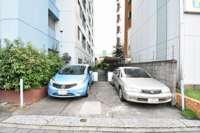 【駐車場】 | 財形第一元木マンション | 平置き駐車場です。