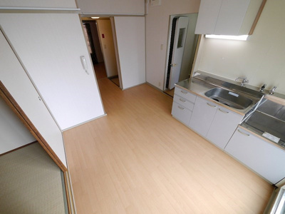 【居間・リビング】 | 神陵台特別 | 使いやすいリビングです