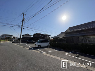 【駐車場】