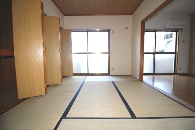 あざみのスクエアの和室|日本らしい落ち着いた雰囲気の和室です