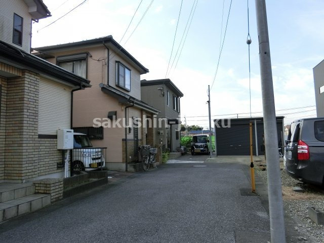 大和田　中古戸建　の前面道路含む現地写真|大和田　中古戸建　メンテナンス良好　オール電化住宅　平成１２年建築　５ｍ道路面　検査済証あり