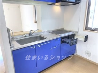 広島市安佐北区三入１丁目のアパートのキッチン