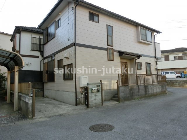 井野　中古戸建　リフォーム住宅の前面道路含む現地写真|公道面