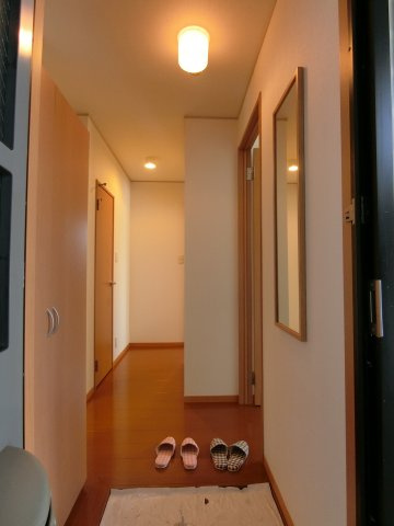 リビングタウン弓ヶ浜G棟の玄関