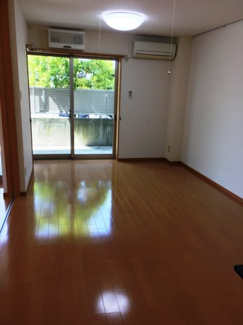 【居間・リビング】 | さくらいマンション石田浜 | ゆったりとした居間です