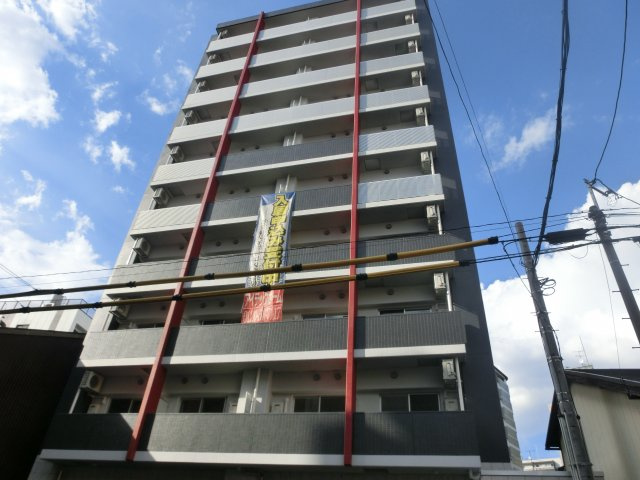 ドムール難波の外観