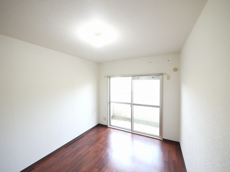 まあぁろ～マンションの洋室