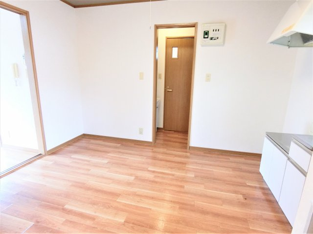 グリーンカサマハイツの居間・リビング