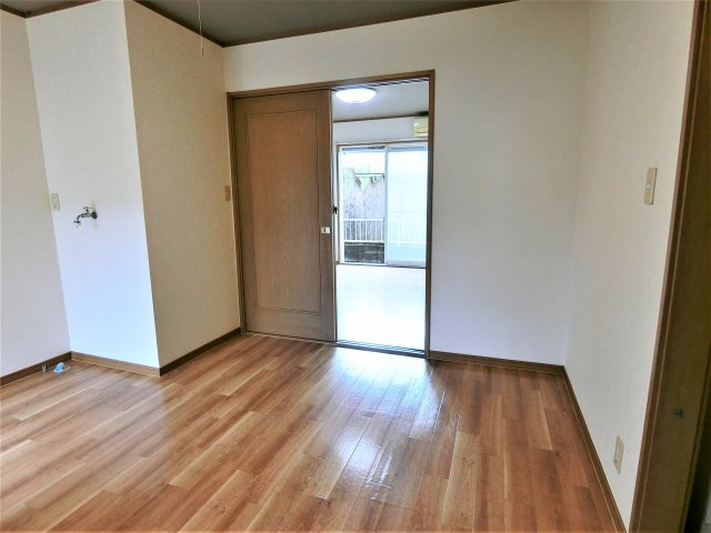 グリーンカサマハイツの居間・リビング