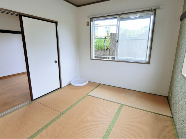 グリーンカサマハイツの和室