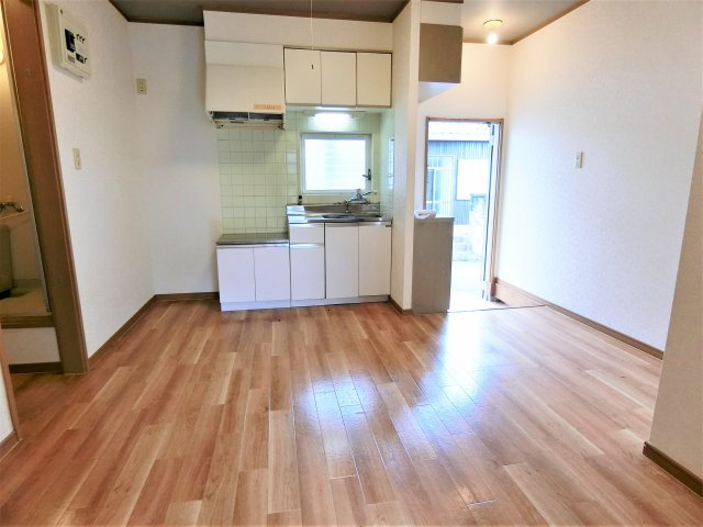 グリーンカサマハイツの居間・リビング