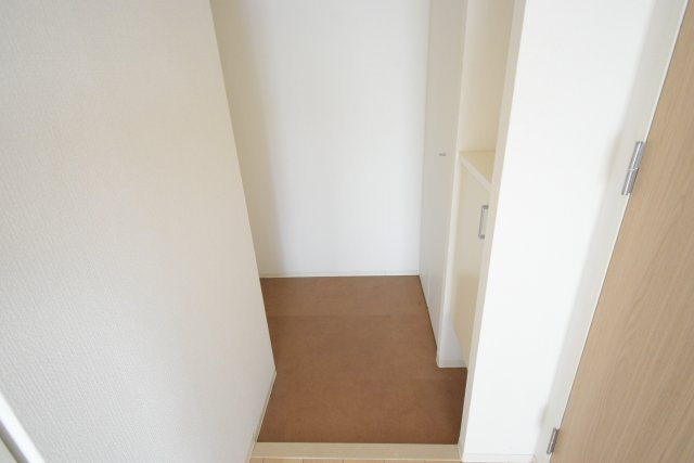 ベルエ難波西の玄関