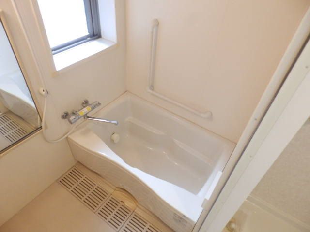 古泉ビルあすなろ六甲の浴室