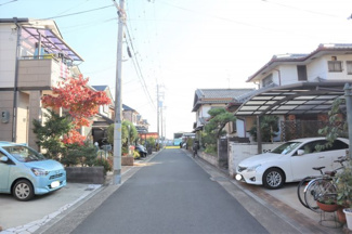 【前面道路含む現地写真】