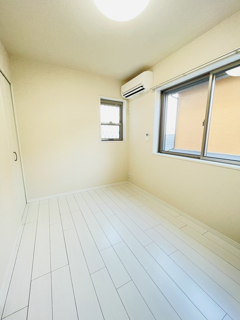 CORUJAの居間・リビング