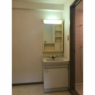 【洗面所】 | レジデンス横山 | きれいなキッチンです