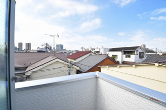 【展望】 | バルコニーからは開放的な景色が眺められます。