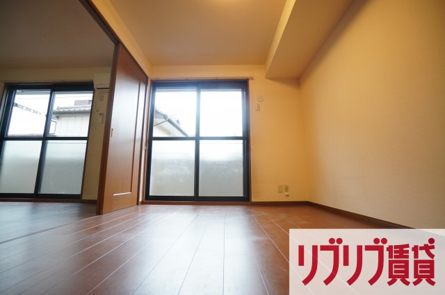 ロイヤルクレッセント西登戸の寝室