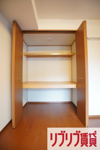 ロイヤルクレッセント西登戸の収納