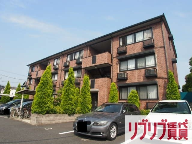 ロイヤルクレッセント西登戸の外観