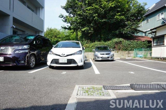 ディライトの駐車場