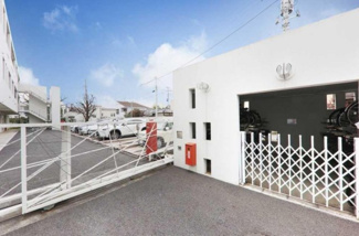 【駐車場】 | 【専用庭70㎡超】アトラス荻窪三丁目