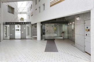 【エントランス】 | 【専用庭70㎡超】アトラス荻窪三丁目