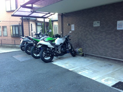 【その他共用部分】 | 日神パレステージ弘明寺 | バイク置場です。