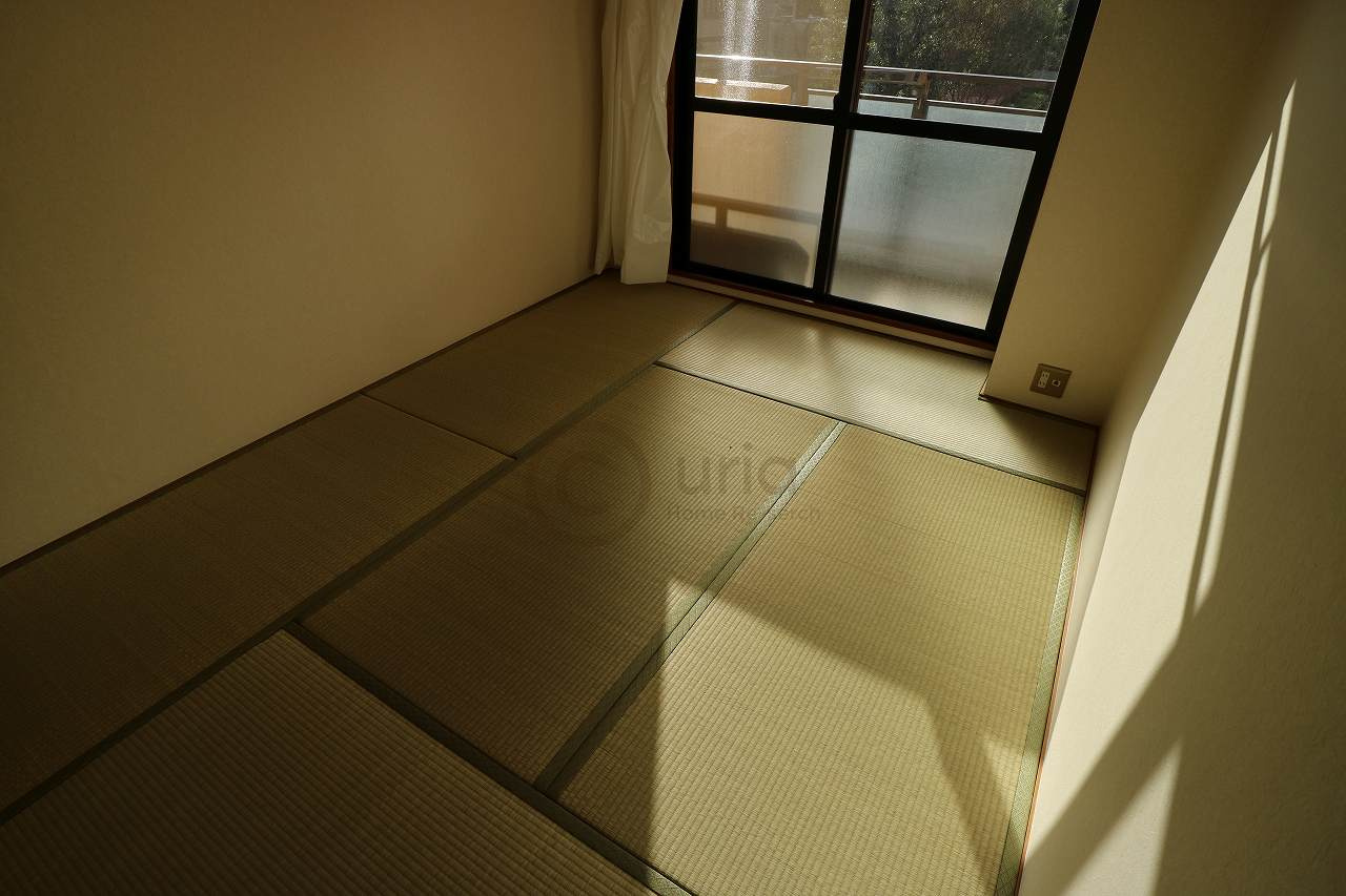 エレガンテ本山の和室