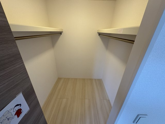 グランシエラの収納|ウォークインクローゼット（北側洋室）
